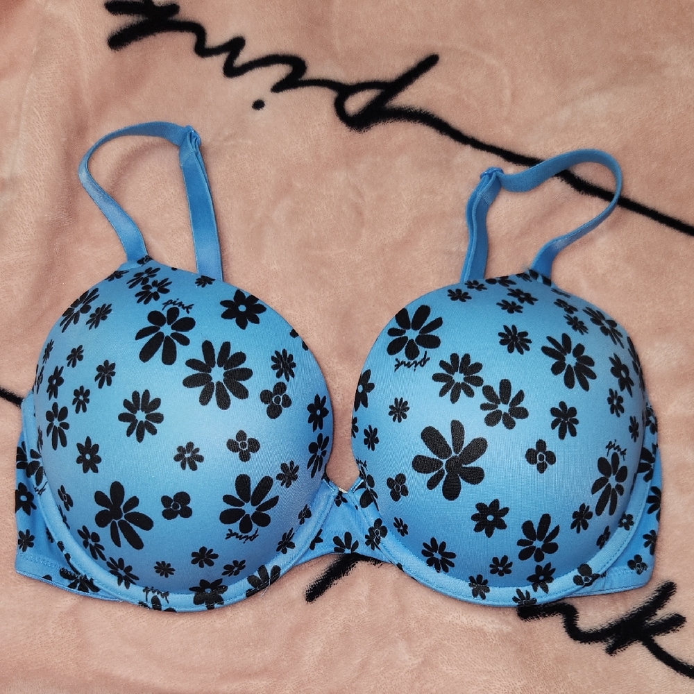 PINK Victoria's Secret Sky Blue Floral Bra